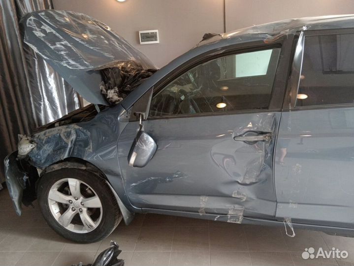 Toyota RAV4 2.0 CVT, 2011, битый, 296 000 км