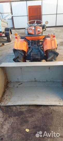 Мини-трактор Kubota B7000, 1995
