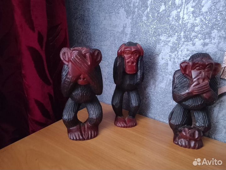 Статуэтки