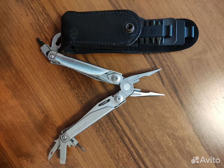 Мультитул Leatherman Surge