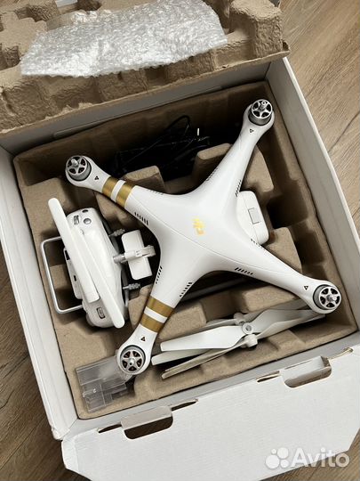 Квадрокоптер Dji phantom 3 professional