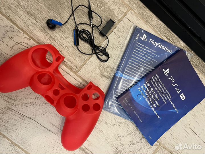 Sony PS4 Pro идеал 2 геймпада 550 игр