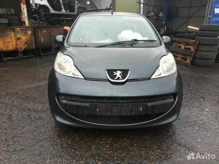 Разбор на запчасти Peugeot 107