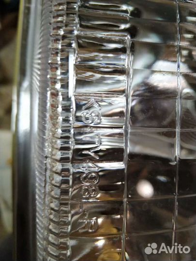 Продаю фары на Toyota Camry 95-96 год