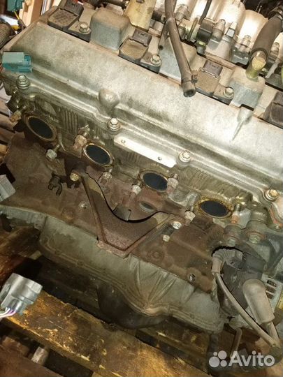 Двигатель Toyota Sequoia UCK45 2UZ-FE 2005