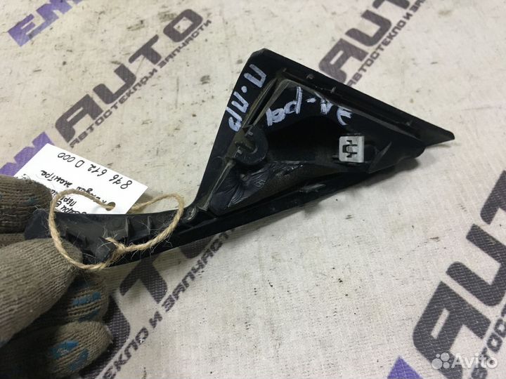 Уголок двери передней правой Хендай Элантра