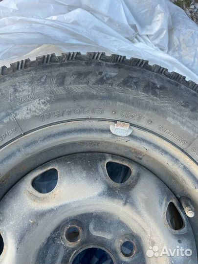 Bridgestone Blizzak Spike-01 175/70 R13