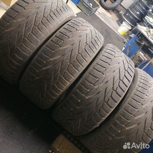 Nokian Tyres Hakkapeliitta R2 SUV 255/50 R19 107R