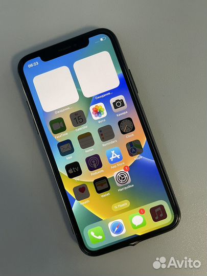 iPhone X, 64 ГБ