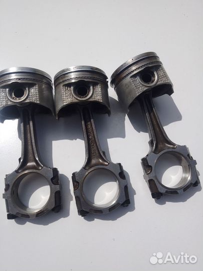 Поршень+ шатун Nissan SR18DE