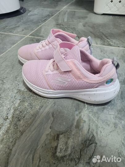 Кроссовки детские 33 р Skechers