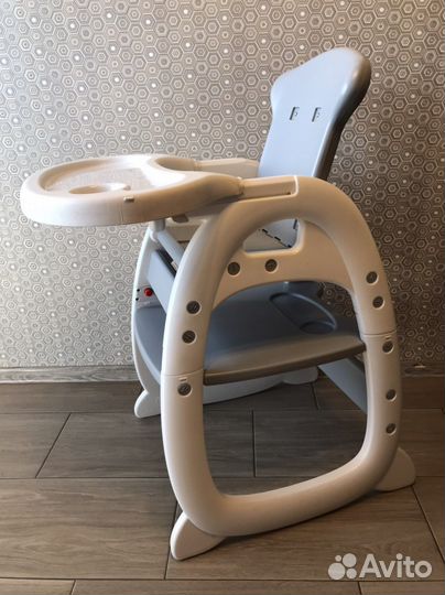 Детский столик для кормления