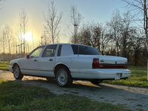 Lincoln Town Car 4.6 AT, 1993, 306 000 км, с пробегом, цена 2 000 000 руб.