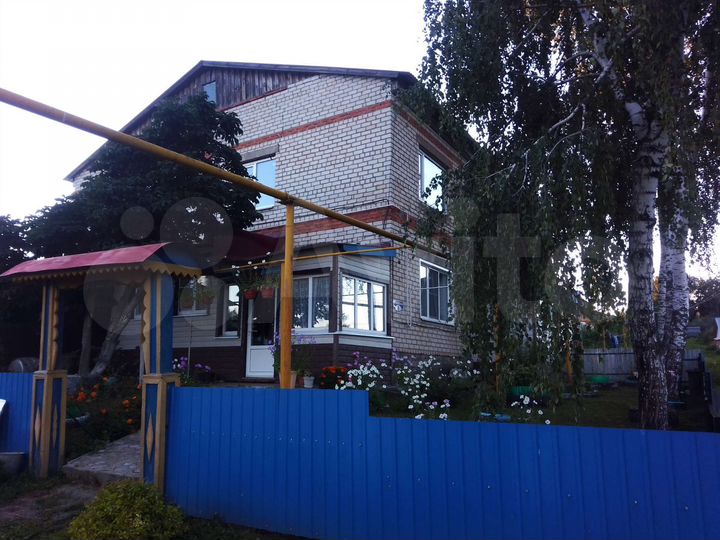 2-к. квартира, 52 м², 2/2 эт.