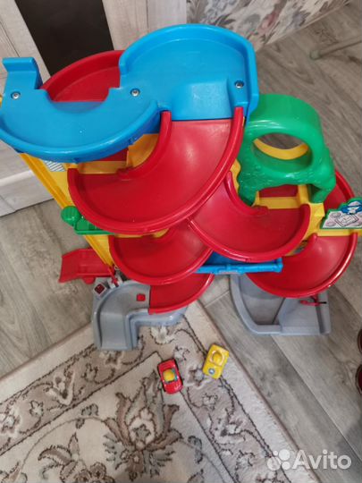 Трек парковка большая fisher price