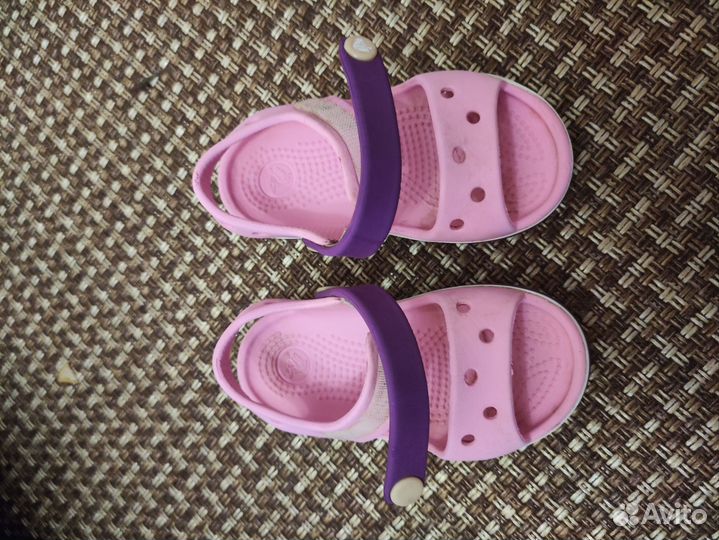 Босоножки/сандалии Crocs