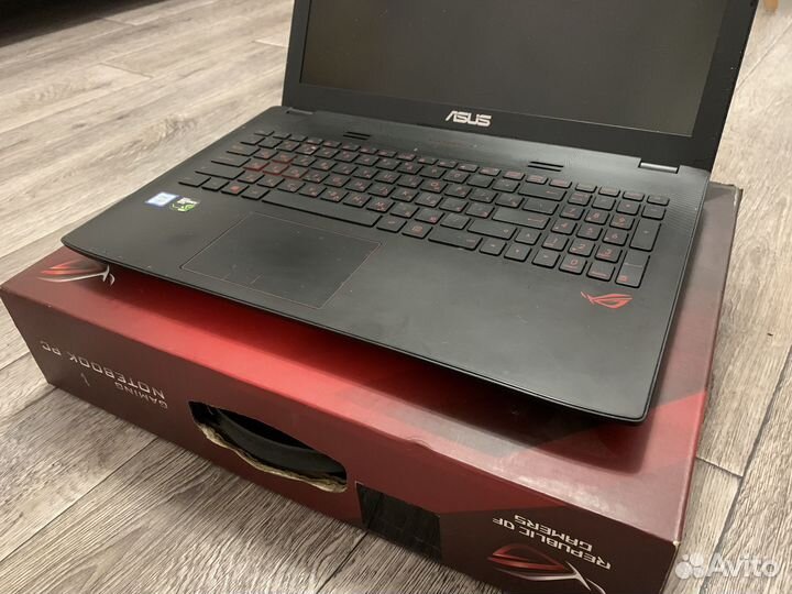 Игровой ноутбук Asus