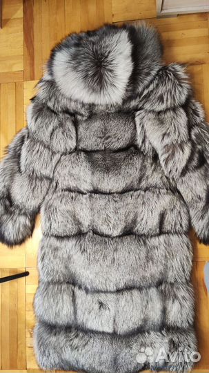 Шуба из чернобурки с капюшоном
