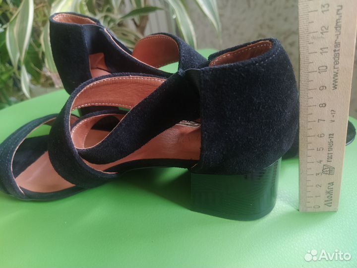 Босоножки женские новые