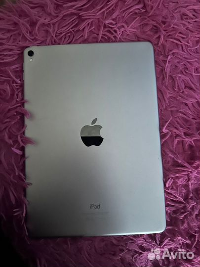 iPad pro 9.7