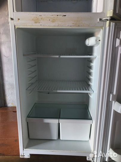Продам холодильник