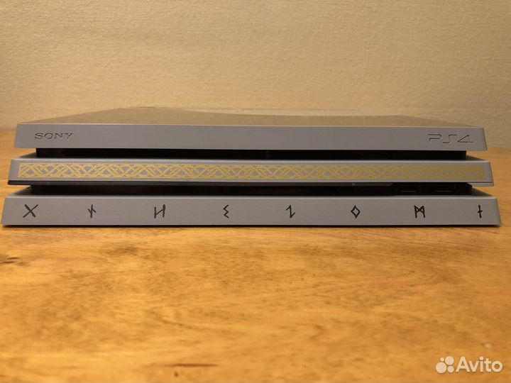 PS4 Pro God of War Limited Edition