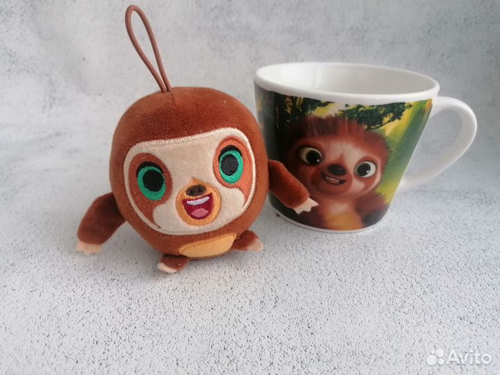 Кружка с игрушкой из магнита