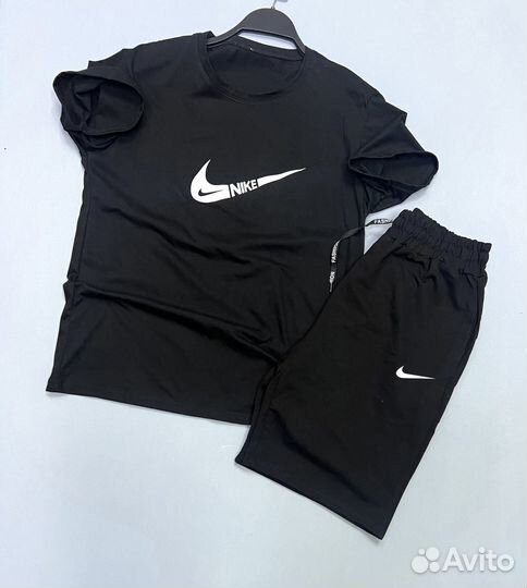 Футболка и шорты Nike