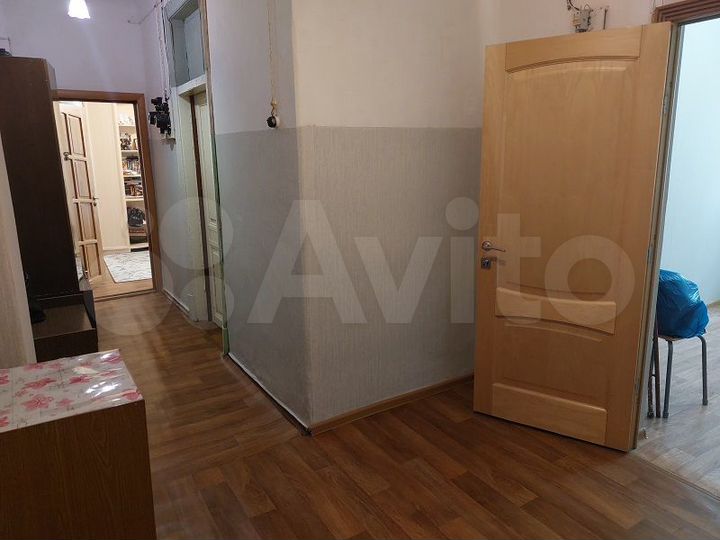 Комната 11 м² в 3-к., 3/3 эт.