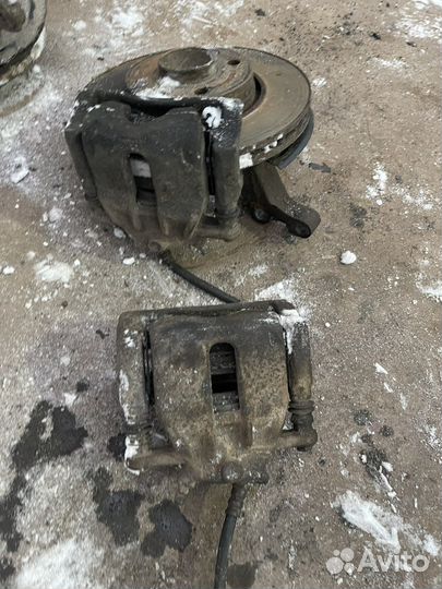 Передние суппорта LADA Largus