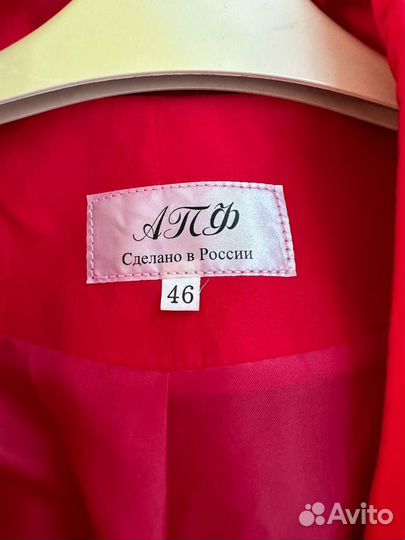 Плащ женский