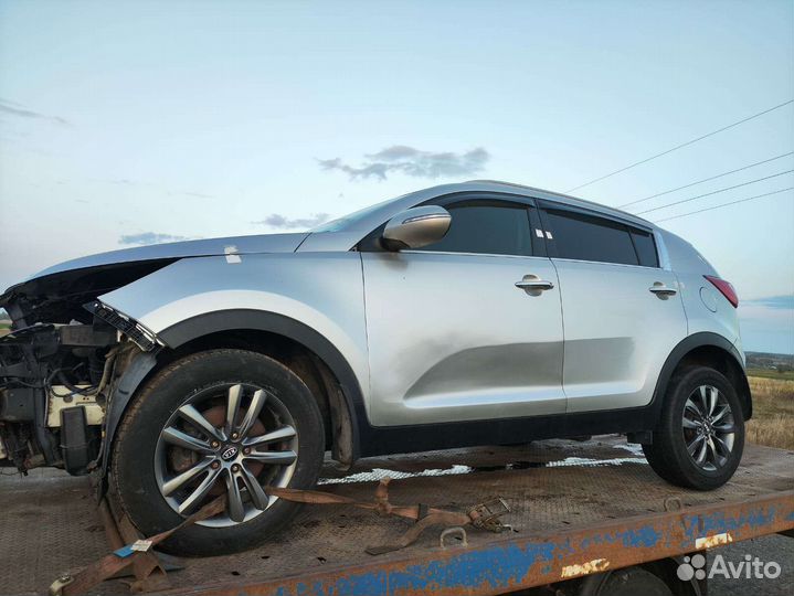 Kia Sportage 2.0 МТ, 2013, битый, 70 000 км