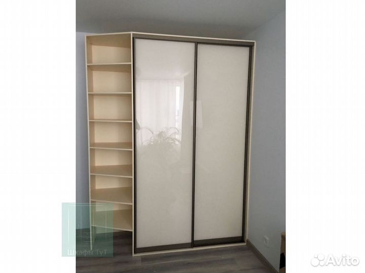 Черный шкаф