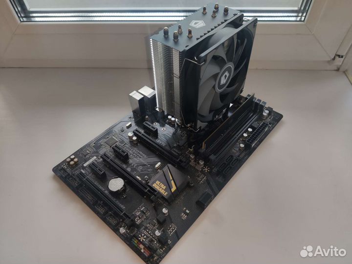 Материнская плата Gigabyte + i3 4.8Ghz + 8Gb 2666