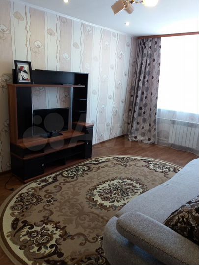 2-к. квартира, 60 м², 2/4 эт.