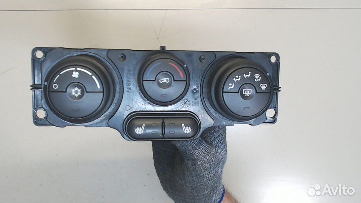 Переключатель отопителя Chevrolet Equinox, 2005