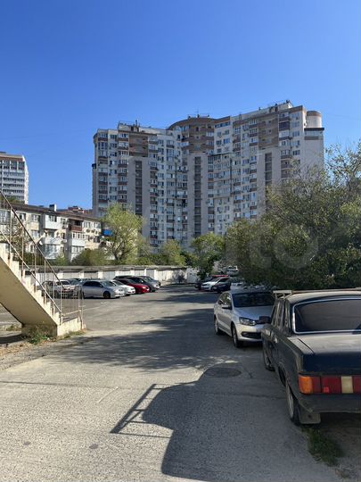 Машиноместо, 20 м²