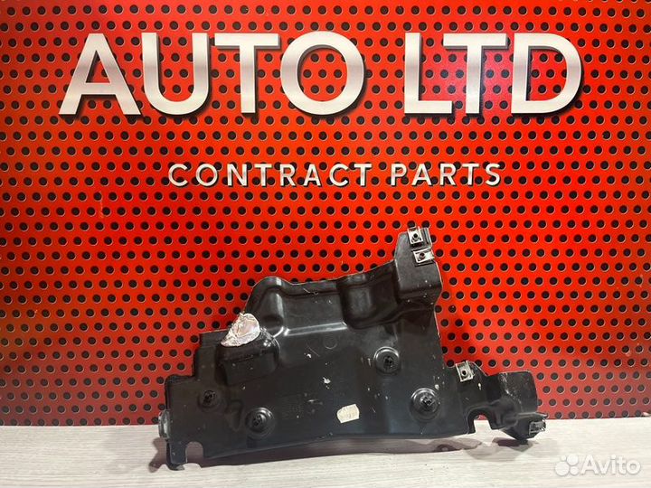 Пластик моторного отсека Land Rover Range Rover