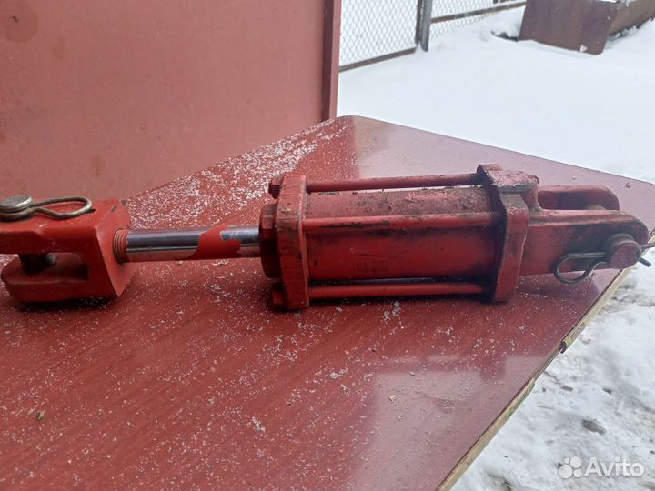 Гидроцилиндр