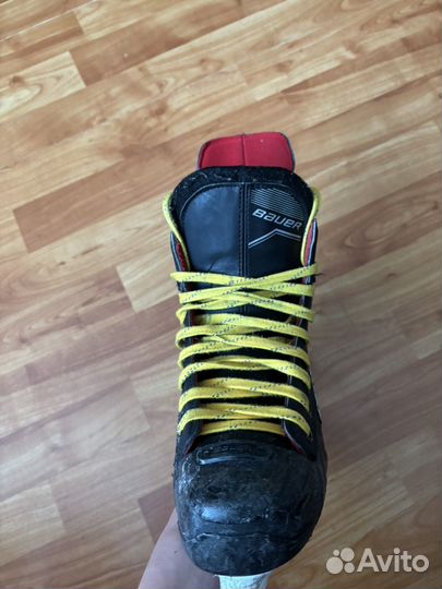 Коньки хоккейные