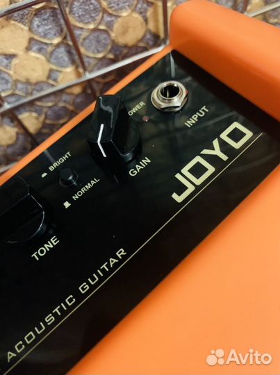 Портативный комбоусилитель + аксессуар