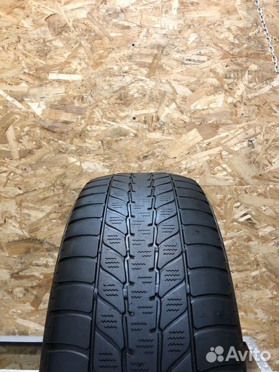 Bridgestone Blizzak LM-25 205/60 R16