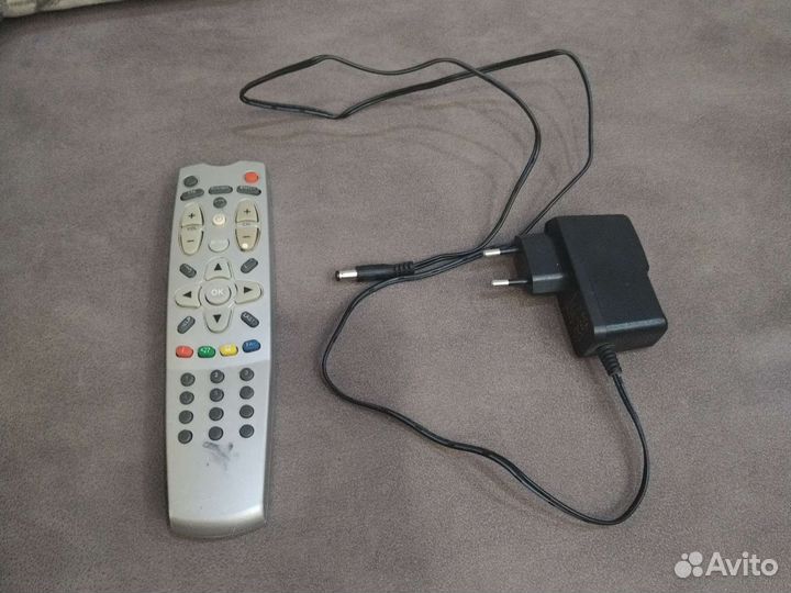 Цифровой спутниковый приёмник