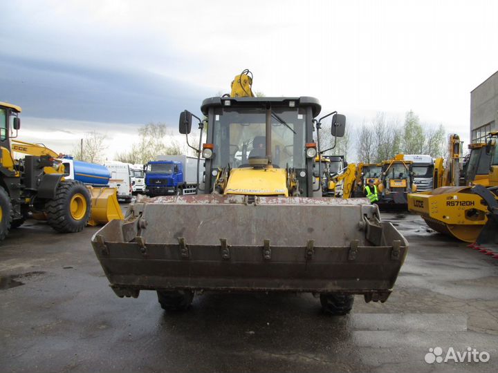 Экскаватор-погрузчик New Holland B80B, 2021