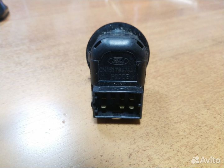 Кнопка регулировки зеркал Ford Ecosport
