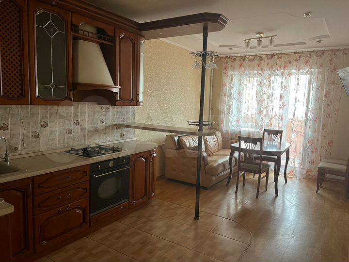 2-к. квартира, 75 м², 3/9 эт.