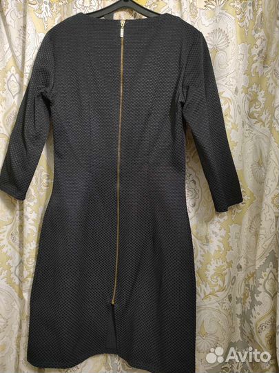 Платье женское, б/у в отличном состоянии