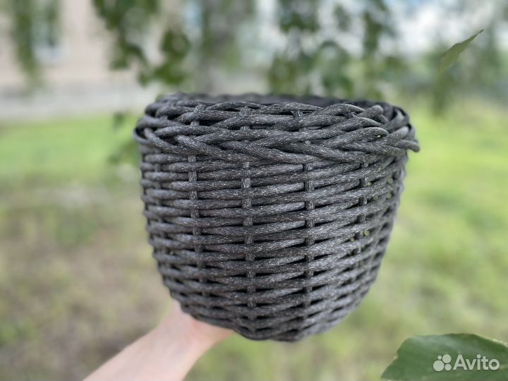 Кашпо для цветов напольное