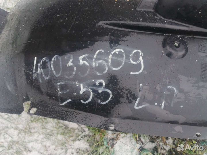 BMW X5 подкрылок левый передний