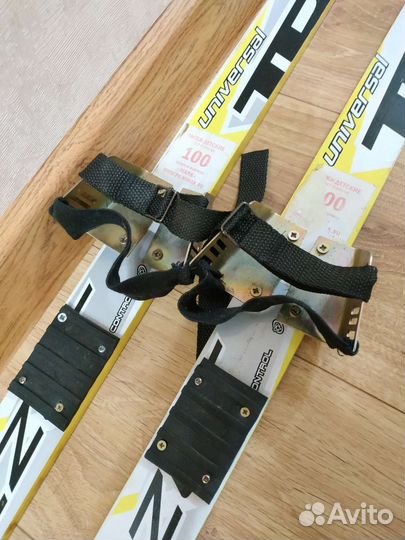 Детские лыжи trek просмолённые с креплениями